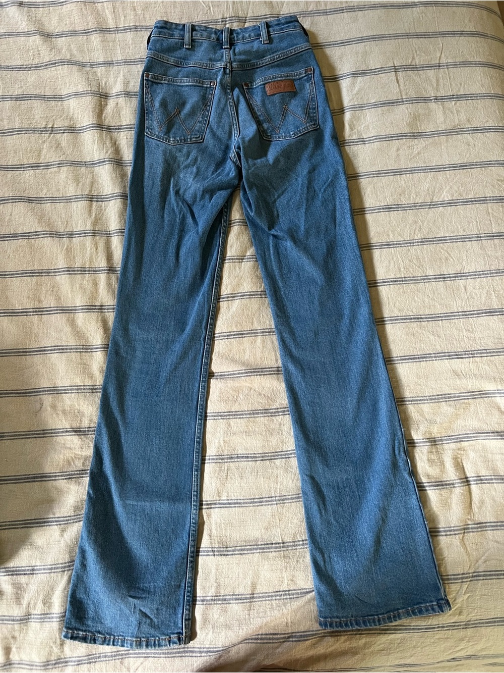 Wrangler High Rise Bootcut Jeans - Picture 6 of 8